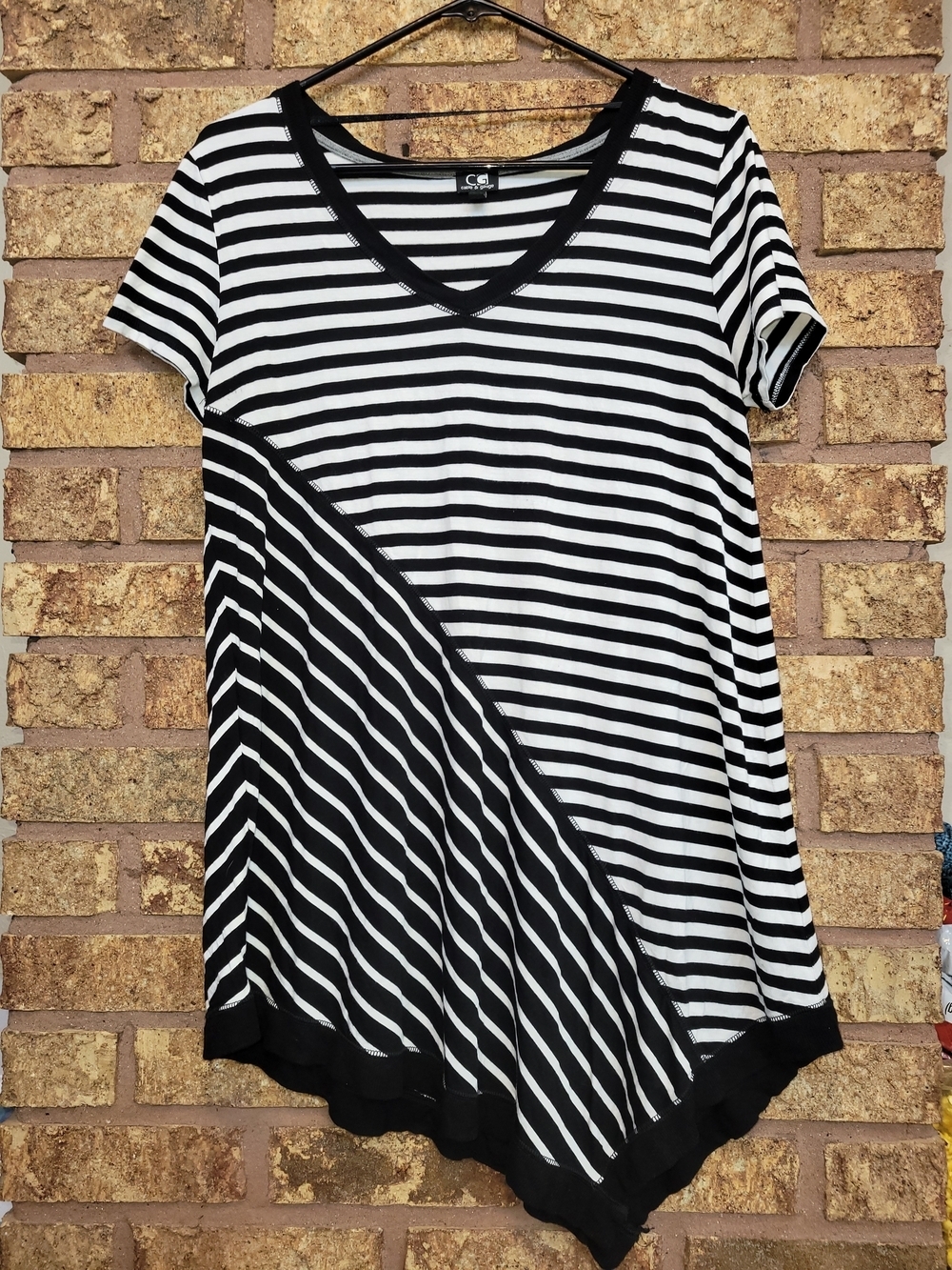 Cable & Gauge Black and White Striped Short Sleeve Tunic Size Large Stretch